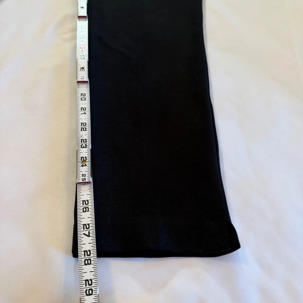 Black Ankle Pants Chico's Size 1 Medium Pull On Ponte Knit Slim Leg‎ Trousers